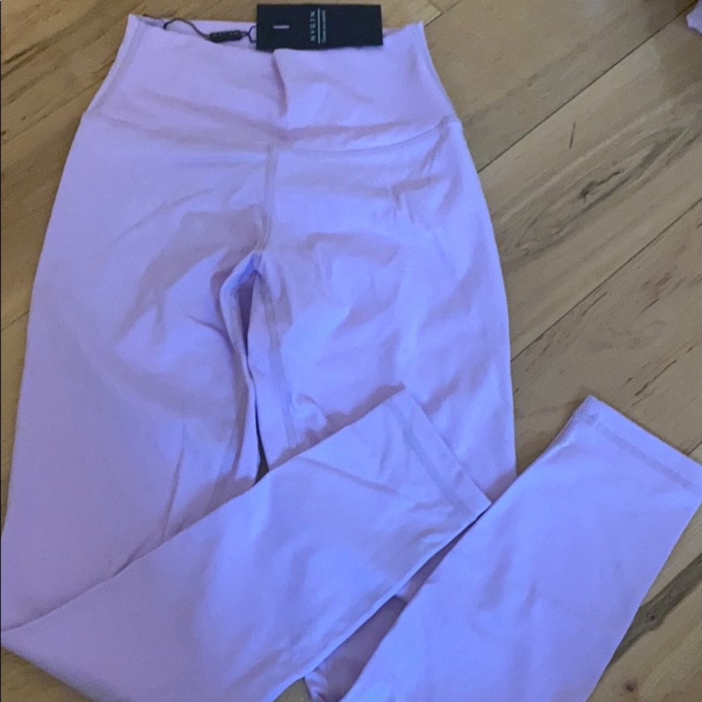 NVGTN Lavender Signature Leggings